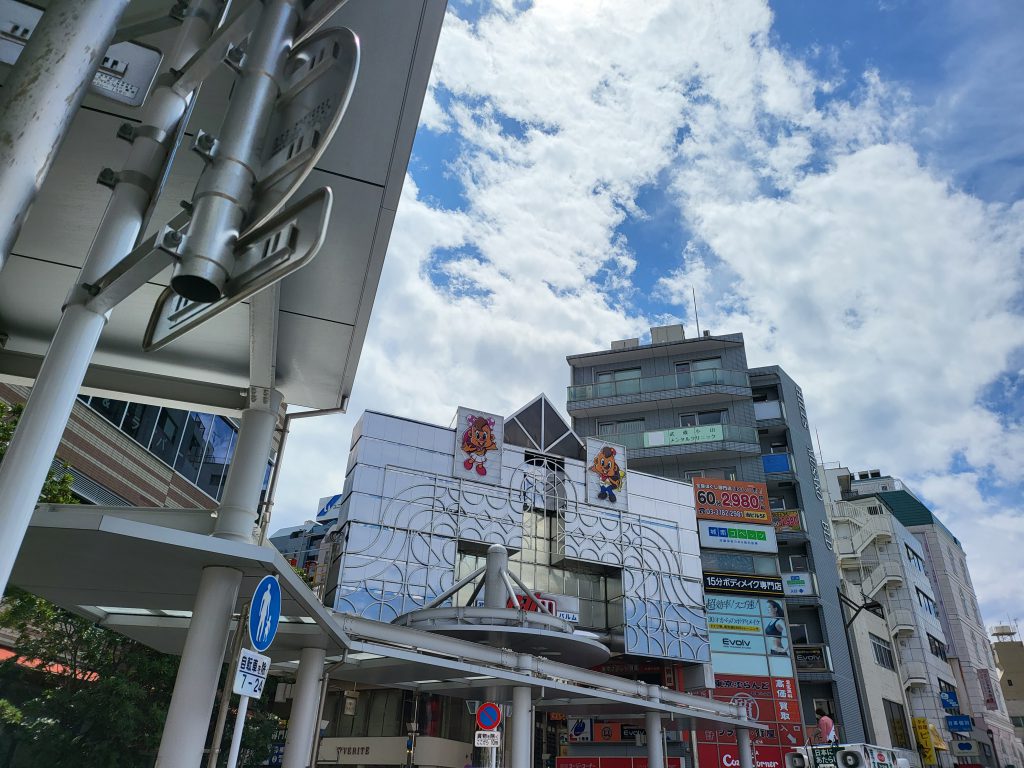 武蔵小山駅前